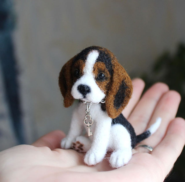 The Ultimate Guide to Custom and Handmade Dog Gifts for Dog Lovers