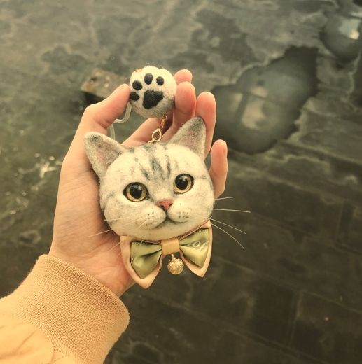 what makes cat sympathy gifts meaningful and special