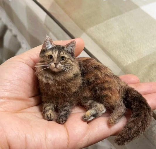 What to Give Someone Who Lost a Pet for Lasting Comfort